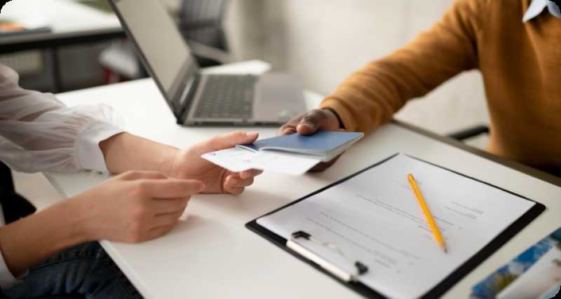 تأشيرة الزيارة وتأمين تأشيرة الزيارة للمملكة العربية السعودية