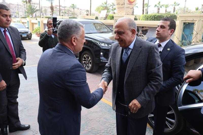وزير الكهرباء في زيارة ميدانية إلى محافظة الإسماعيلية