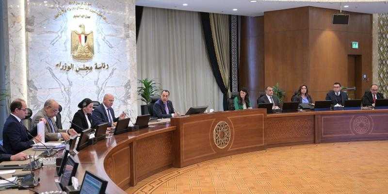 السيارات وإدارة المخلفات.. رئيس الوزراء يترأس اجتماع المجموعة الوزارية للتنمية الصناعية