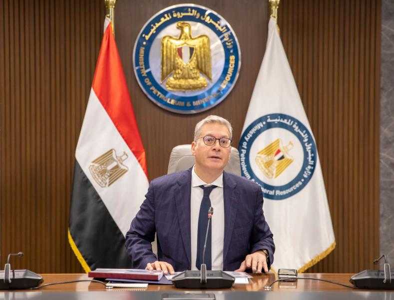 وزير البترول: الصحراء الغربية تتمتع بإمكانات كبيرة مما يعزز إنتاج البترول والغاز| صور