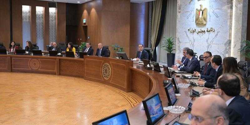 رئيس الوزراء يتابع خطوات إعادة صياغة برنامج متكامل للمساندة التصديرية