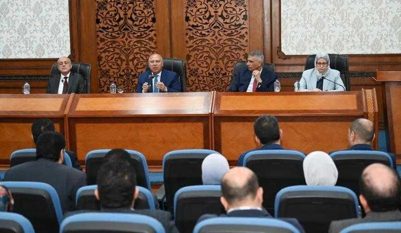 كامل الوزير: الإعلان عن طرح وحدات صناعية شاغرة جاهزة كاملة المرافق