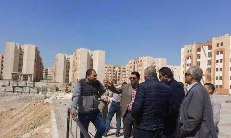 وزير الإسكان يتابع موقف تنفيذ وحدات ”سكن لكل المصريين” بمدينة العبور الجديدة
