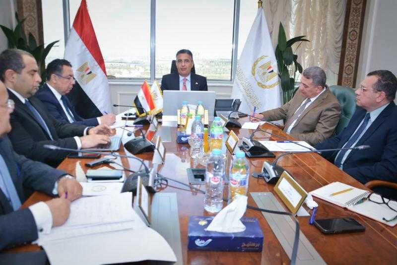 وزير التموين يُتابع أعمال الرقابة على سوق الذهب والمعادن الثمينة