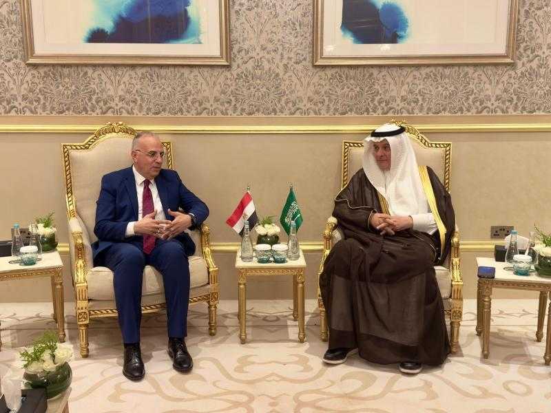 وزير الري يلتقى وزير البيئة والمياه والزراعة السعودي بالرياض