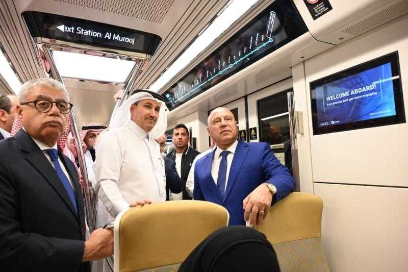 كامل الوزير يزور مترو الرياض ويبحث التعاون الصناعى مع السعودية
