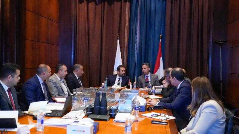 وزير التموين و”مستقبل مصر” يبحثان سُبل تفعيل البورصة السلعية| صور