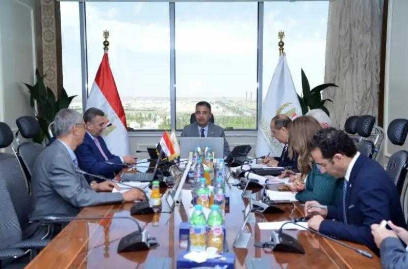 وزير التموين يبحث مع «مصر للزيوت والصابون» خطط دعم السوق وتوافر المنتجات الأساسية