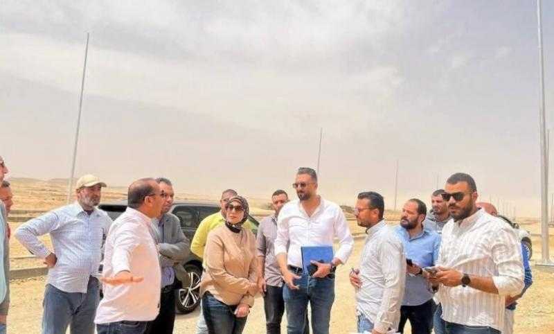 وزير الإسكان يتابع تقدم الأعمال بمشروعات المرحلة العاجلة بمدينة السويس الجديدة