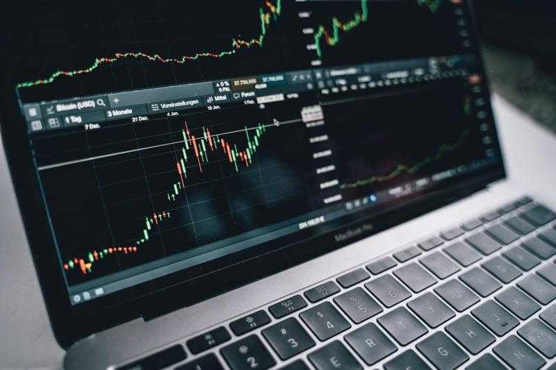 أفضل منصات التداول في السوق السعودي لعام 2025