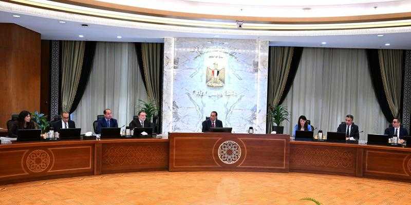 مجلس الوزراء يوافق على 27 مشروعًا تنمويًا وخدميًا في المحافظات