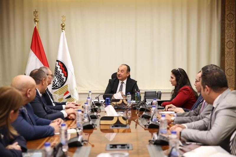 وزير قطاع الأعمال يبحث مع مجموعة شاهينلر التركية فرص التعاون والاستثمار