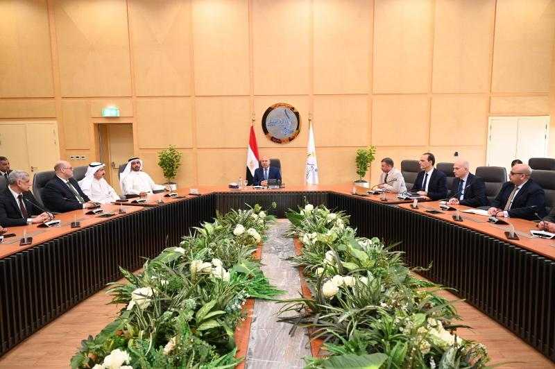 وزير النقل يشهد توقيع عقد ترخيص لشركة “جرين فالي” لتشغيل سيارات كهربائية في مصر