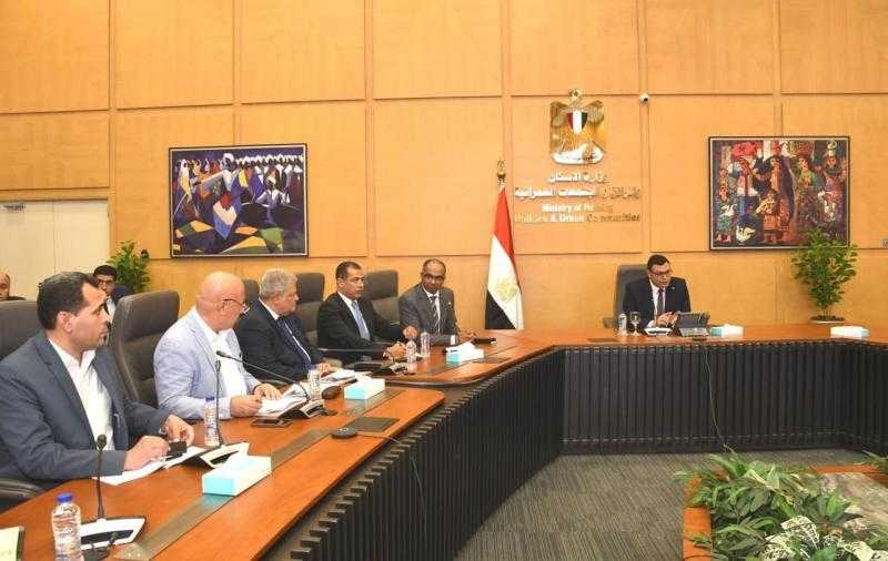 وزير الإسكان يتابع مشروعات ”حياة كريمة” بمحافظات الأقصر والفيوم وكفر الشيخ