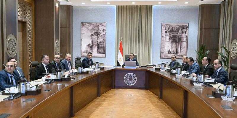 رئيس الوزراء يتابع إجراءات طرح إدارة وتشغيل ”حدائق تلال الفسطاط”