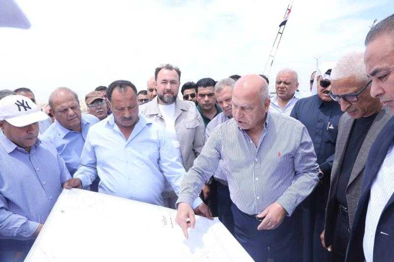 وزير النقل يتابع تنفيذ خط سكة حديد بئر العبد / العريش بطول 341 كليلو مترًا| صور