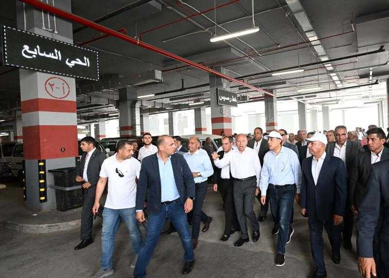 يتضمن 3 طوابق.. رئيس الوزراء يتفقد موقف السلام النموذجي الجديد| صور