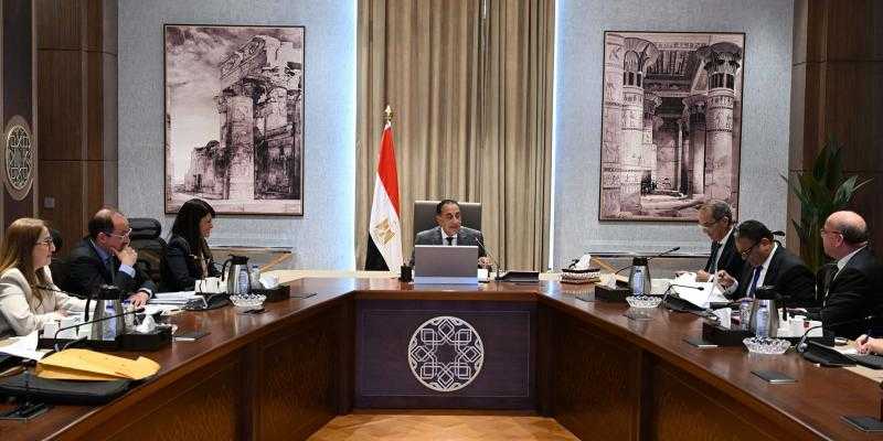 ”مدبولي” يُتابع جهود فض التشابكات المالية بين بنك الاستثمار وعدد من الجهات الحكومية