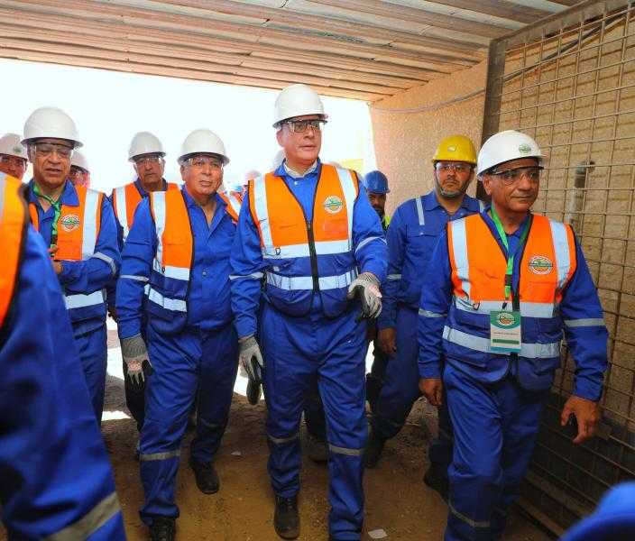 باستثمارات 1.14 مليار دولار.. وزير البترول يتفقد مشروعات ”فوسفات مصر” بالوادي الجديد| صور