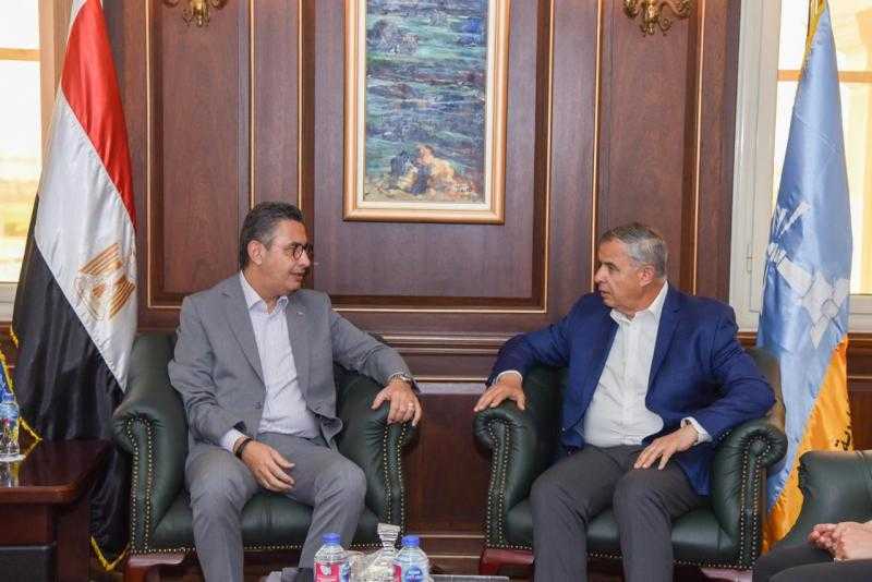 محافظ الإسكندرية يستقبل وزير التموين والمدير التنفيذي لـ”مستقبل مصر”