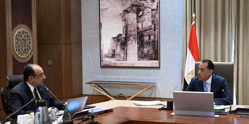 وزير قطاع الأعمال: قيمة الصادرات السلعية والخدمية للشركات التابعة سجلت 860 مليون دولار