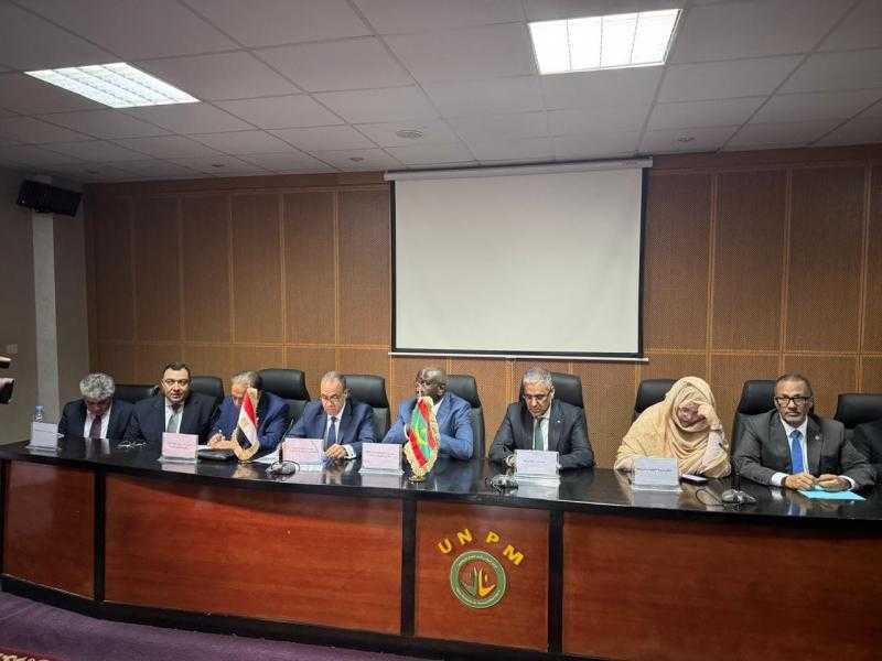 وزير الخارجية يشارك بالنسخة الأولى من المنتدى الاقتصادي المصري - الموريتاني