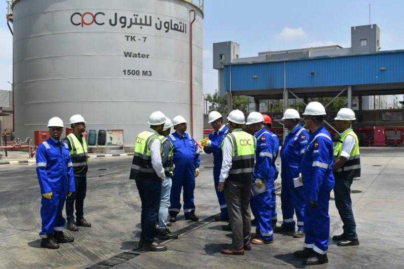”البترول” تتفقد مستودعات شحن المنتجات البترولية بعدة مناطق جغرافية| صور