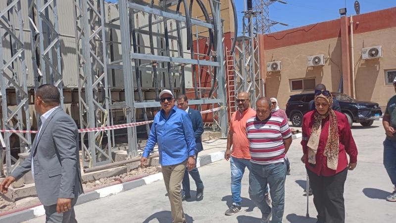 وزير الكهرباء يتفقد محطة محولات الهضبة 2 ومجمع المخزون الاستراتيجي للكابلات وإدارة شبكات العبور