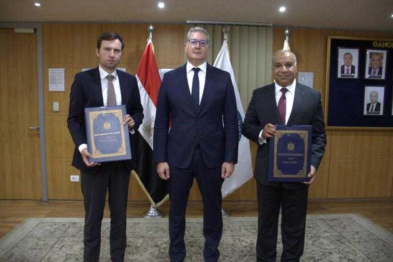 ”البترول”: توقيع اتفاقية لإجراء مسح سيزمي جنوب وادي السهل مع شركة روسية
