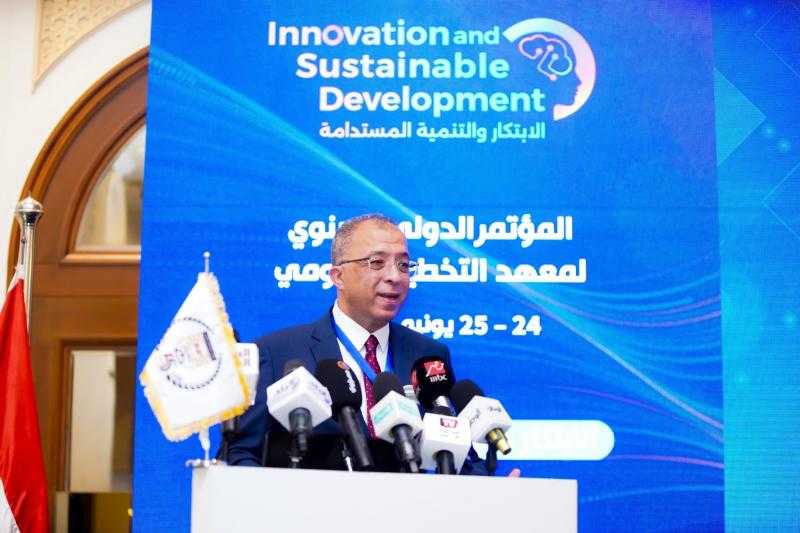 معهد التخطيط القومي يعقد جلسة حوارية حول” ابتكارات التكنولوجيا المالية”