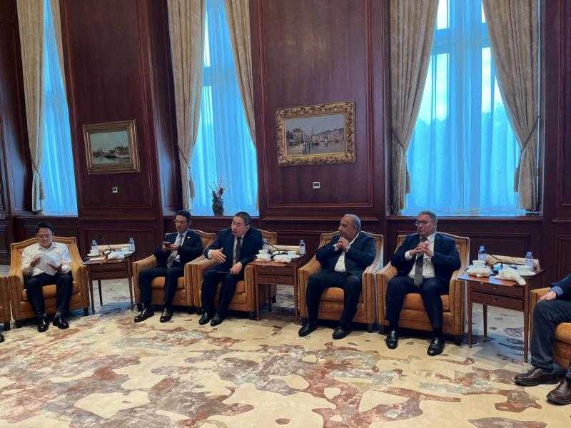 وزير الكهرباء يزور مجموعة هواوي الصينية للتعاون في التحول الرقمي والحلول الذكية للشبكات