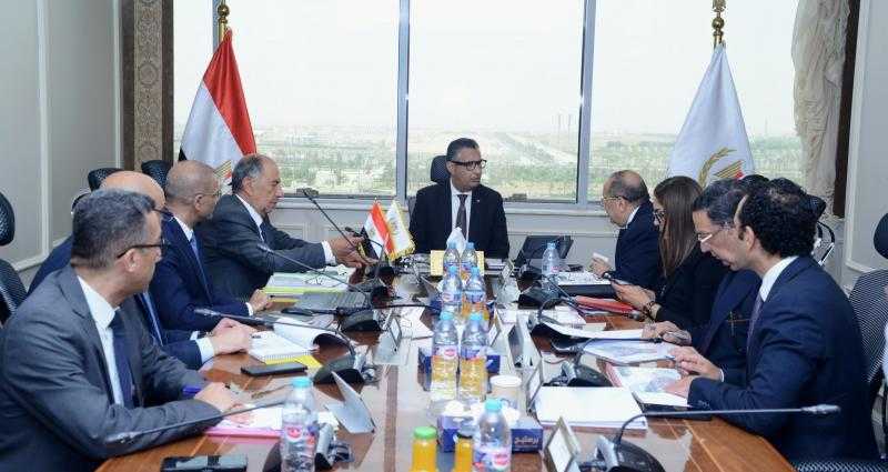 وزير التموين يُتابع توافر السلع بمنافذ ومخازن ”المصرية لتجارة الجملة”