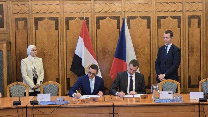 مصر والتشيك تتفقان على التعاون بمجالات الزراعة والتعدين والطاقة والاتصالات