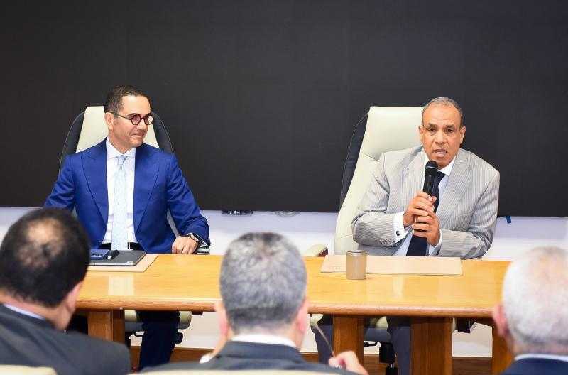 وزير الخارجية: دور فاعل للسفارات في الترويج للفرص الاستثمارية بمصر