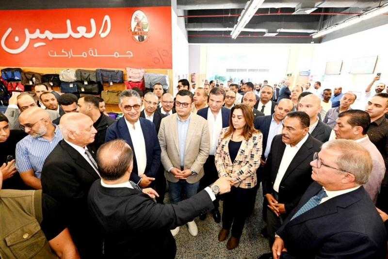 5 وزراء يفتتحون فرع سلسة ”جملة ماركت” بالمدينة التراثية بالعلمين الجديدة
