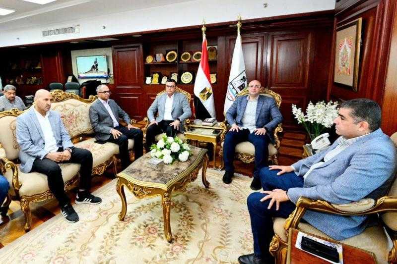 وزير الإسكان ومحافظ بني سويف يناقشان موقف مشروعات مياه الشرب والصرف الصحي
