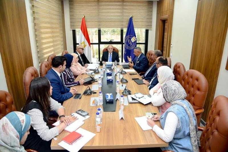 هيئة الدواء: ملتزمون بدعم الشركات الوطنية.. ونستهدف تحقيق الاكتفاء الذاتي