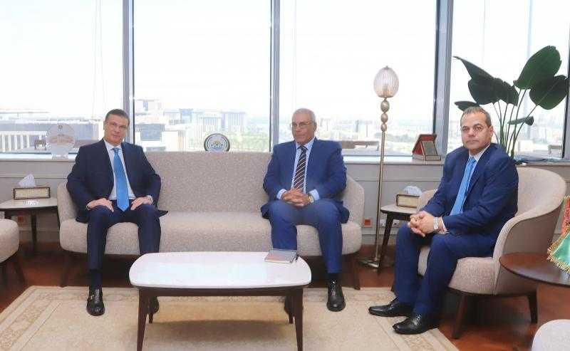 وزير الزراعة يبحث تعزيز التبادل التجاري مع رومانيا ومولدوفا