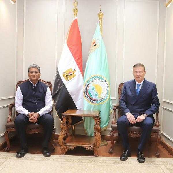 وزير الزراعة: نبذل جهودًا لإنهاء ملف تصدير الرمان والفراولة والزيتون إلى الهند