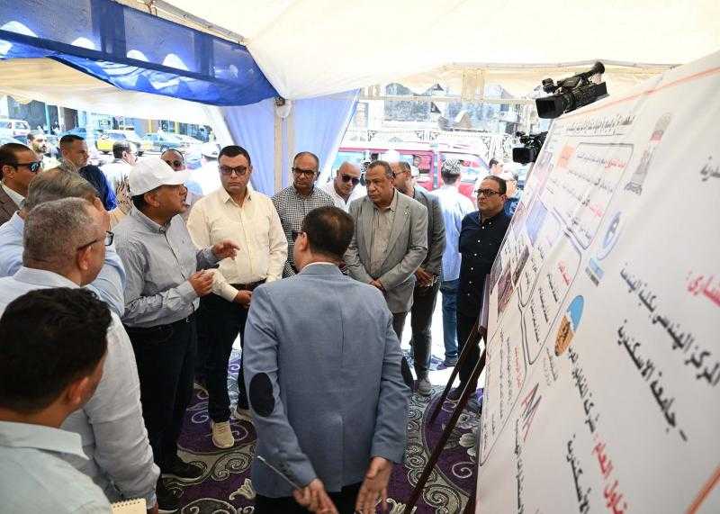 ينتهي مايو المقبل.. رئيس الوزراء يتفقد مشروع تطوير واجهات العقارات بكورنيش الإسكندرية| صور