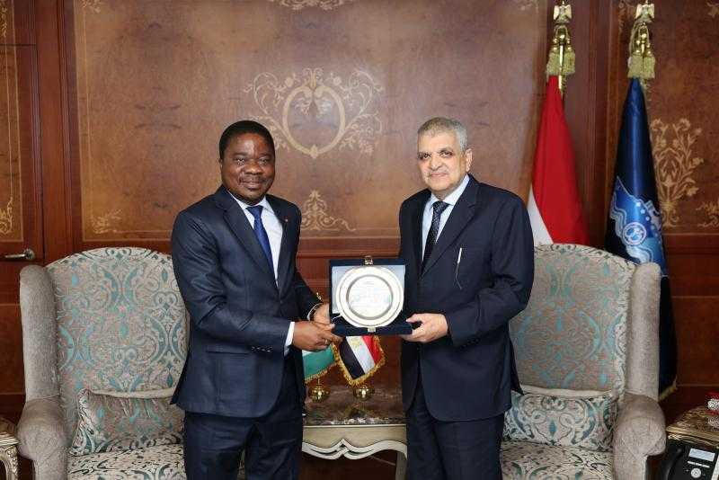 ”ربيع”: جاهزون للتعاون مع كوت ديفوار في تطوير ميناء أبيدجان الأكبر في غرب إفريقيا