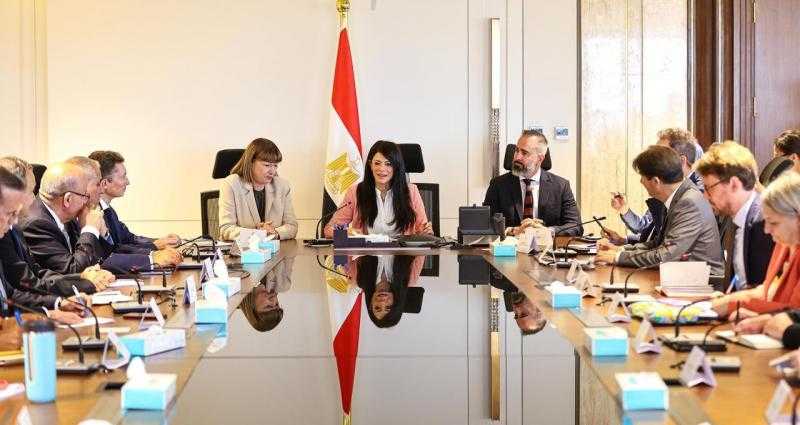 وزيرة التخطيط تجتمع مع 40 من ممثلي وكالات الأمم المتحدة وشركاء التنمية متعددي الأطراف والثنائيين