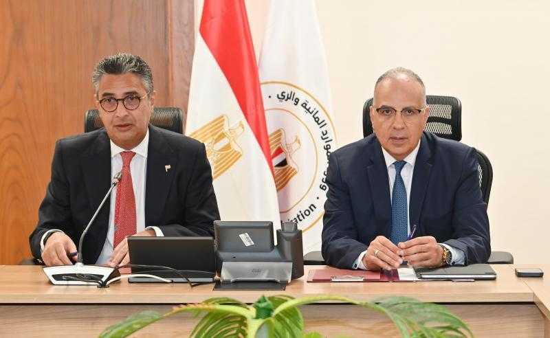 وزيرا الري والتموين يبحثان سُبل تطوير مصانع إنتاج السكر من القصب