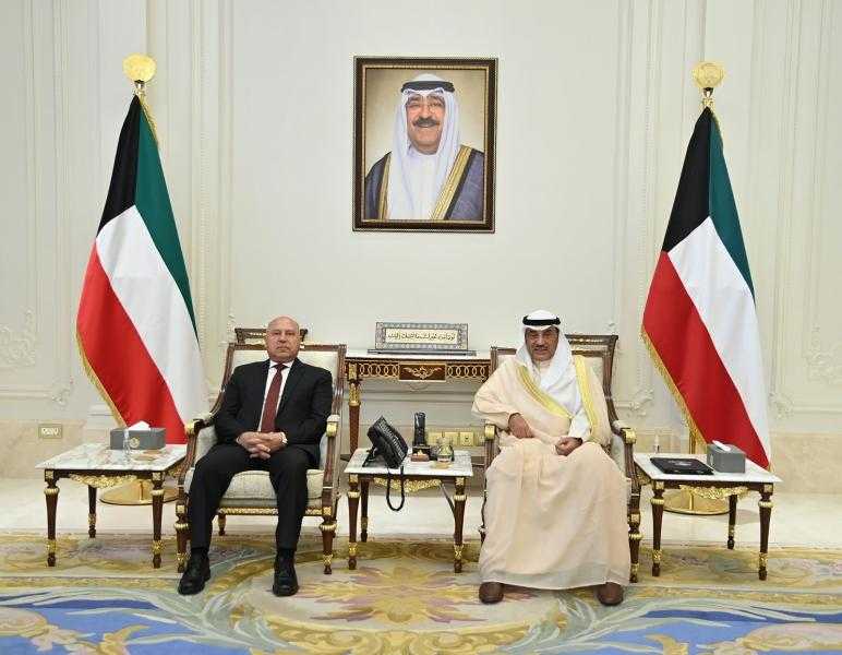 ولي العهد الكويتي يستقبل وزير الصناعة والنقل لبحث تعزيز التعاون المشترك