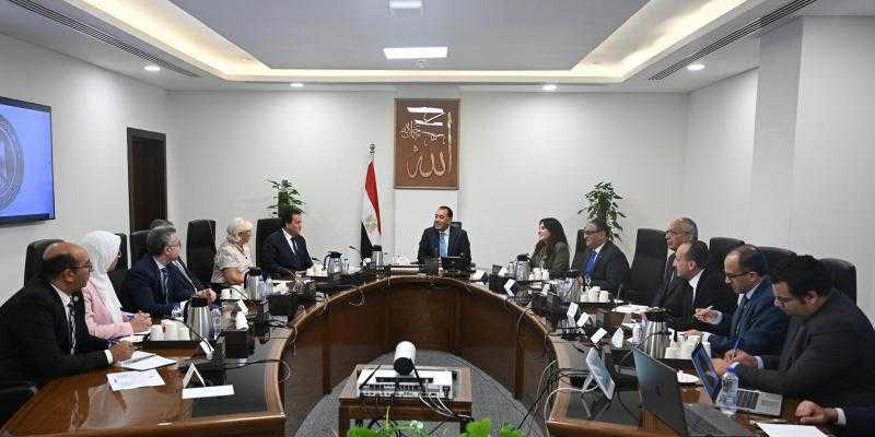 رئيس الوزراء يلتقي مع وكلاء ماركات عالمية لتشجيعهم على الاستثمار في مصر