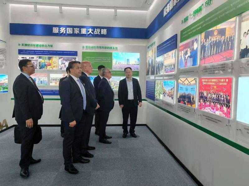 ”اقتصادية قناة السويس” تبحث تعزيز التعاون مع ميناء ”تيانجين” الصيني وتخصيص مساحة إضافية لـ”تيدا”