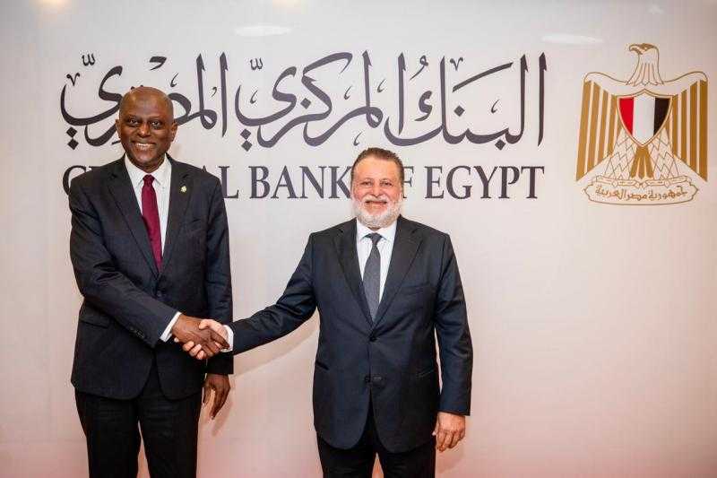 محافظا البنك المركزي المصري والنيجيري يبحثان تعزيز التعاون بمختلف المجالات