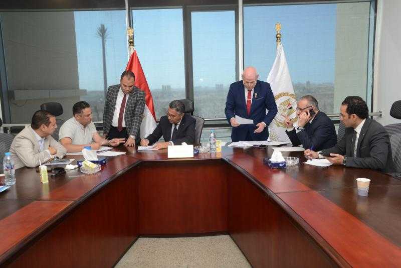 وزير التموين يعقد اللقاء الدوري مع أعضاء مجلسي النواب والشيوخ