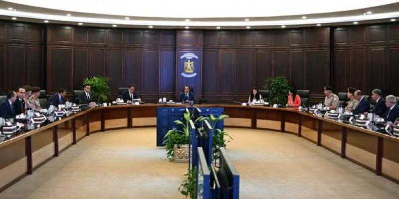 رئيس الوزراء يتابع تنفيذ مشروعات المبادرة الرئاسية ”حياة كريمة”