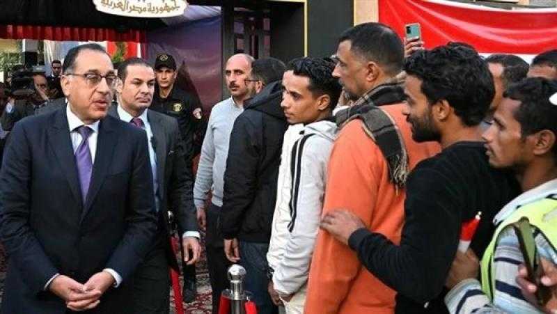 رئيس الوزراء يدلي بصوته في انتخابات مجلس الشيوخ ويؤكد: المشاركة حق دستوري وواجب وطني